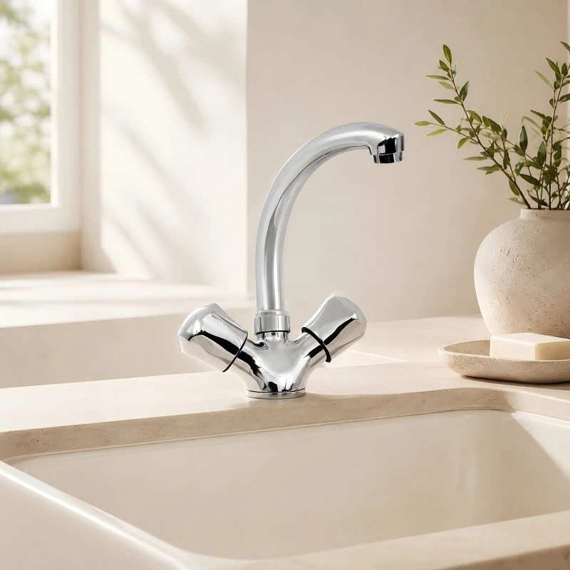 Double Handle Hot And Cold Basin Faucet factory